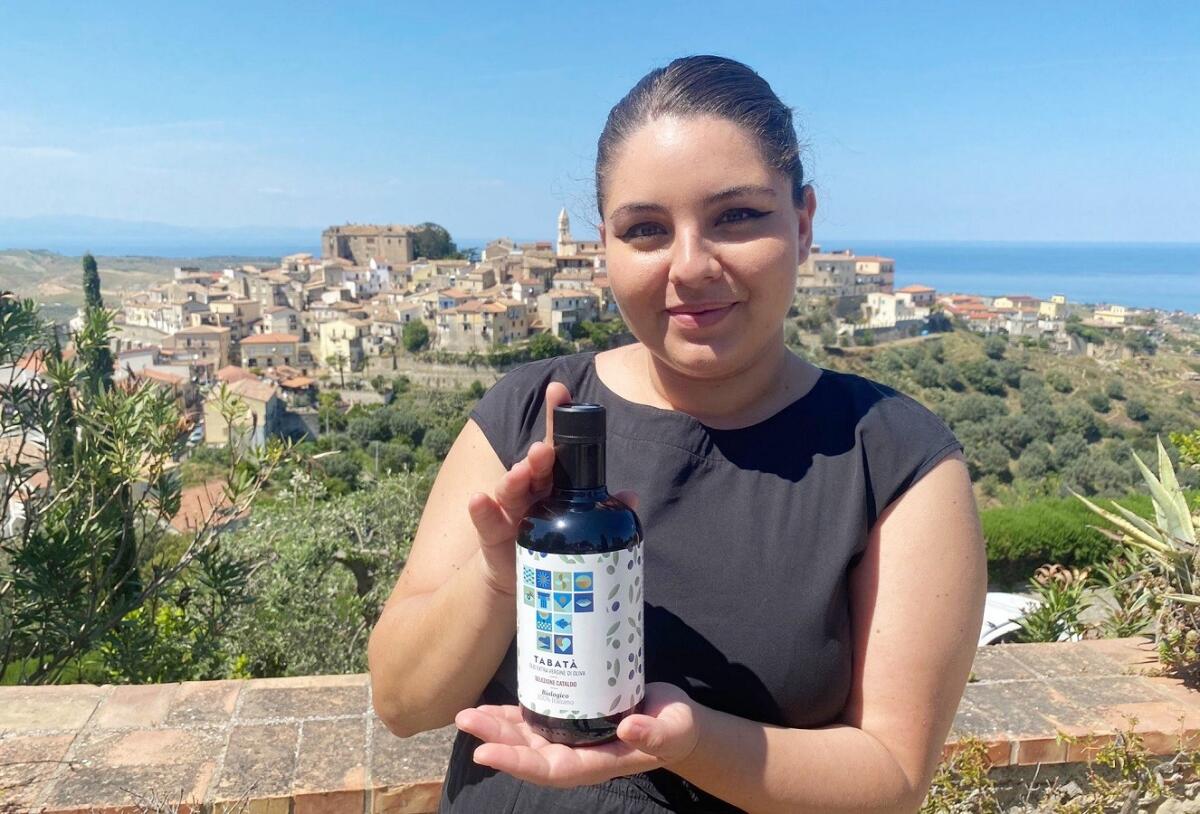 Così giovane e già imprenditrice: la calabrese Ginevra tra le eccellenze dei Grandi Oli Slow Food Italiani - 