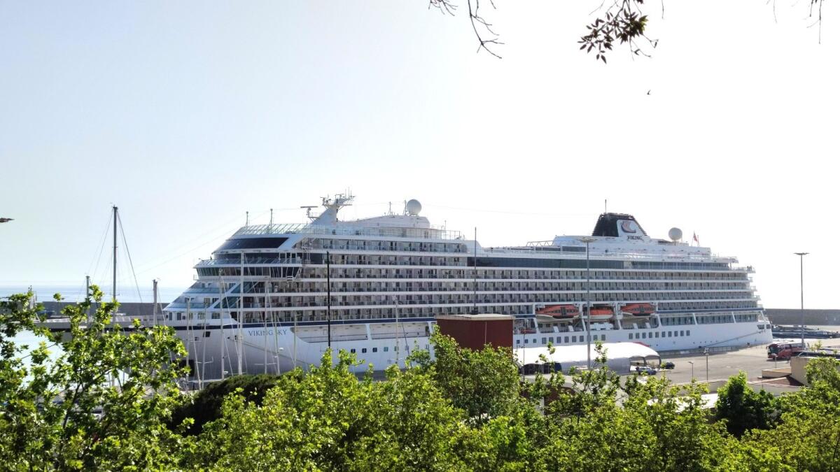 Crotone, la Viking Sky ritorna in città: visitatori alla scoperta delle bellezze del territorio - 