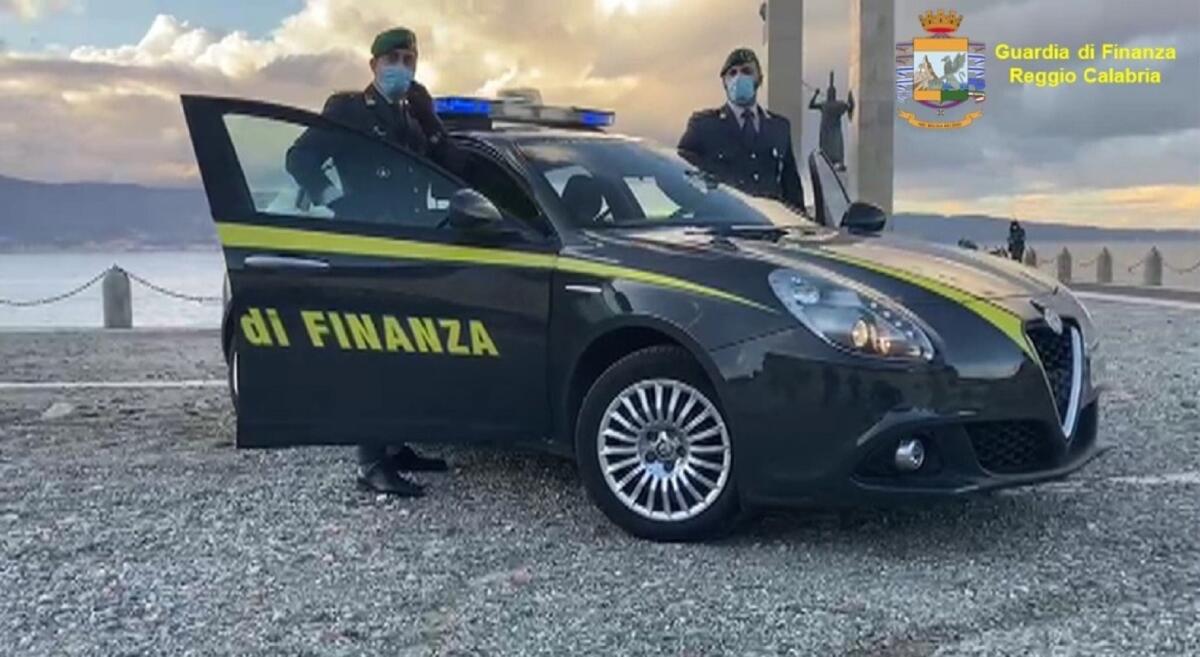 Operazione "Rail Verde": 16 misure cautelari per spaccio di stupefacenti - 
