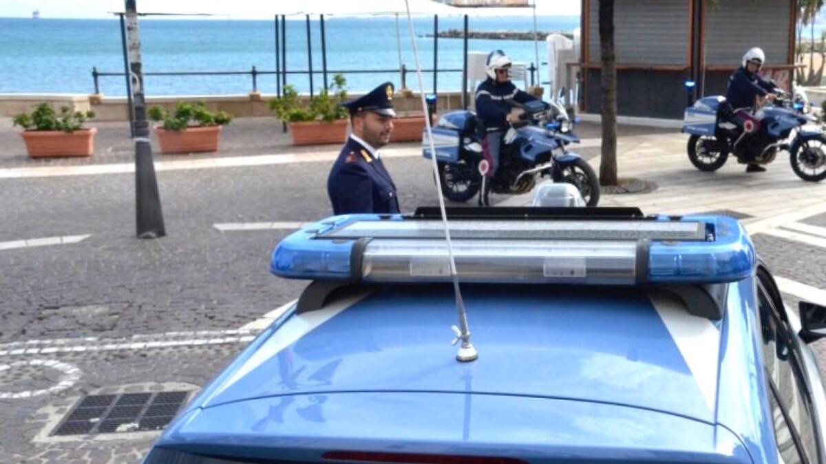 Lavoravano percependo il reddito di cittadinanza: controlli nella provincia di Crotone -
