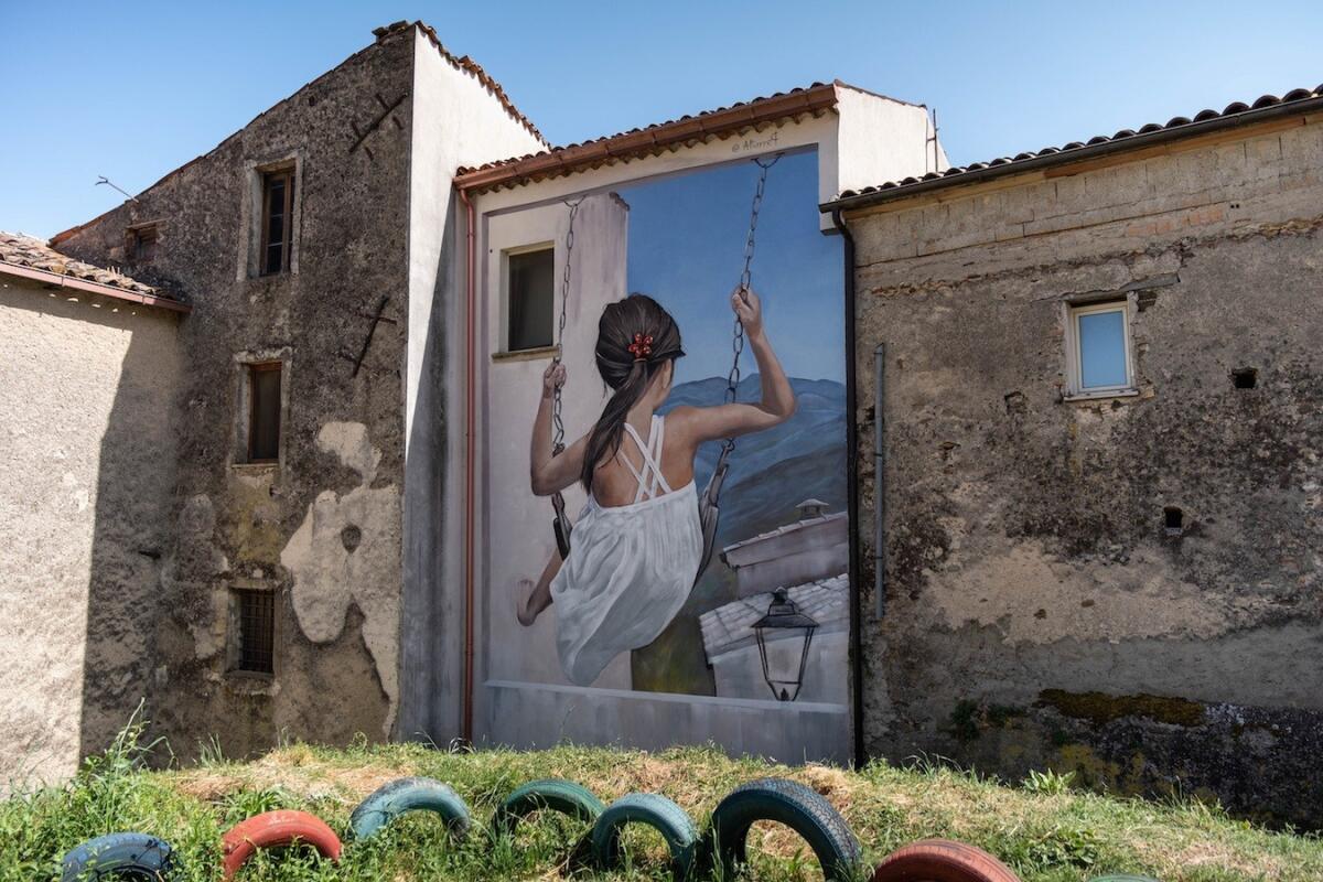 In Calabria due murales per rendere omaggio alla bellezza del Savuto - 