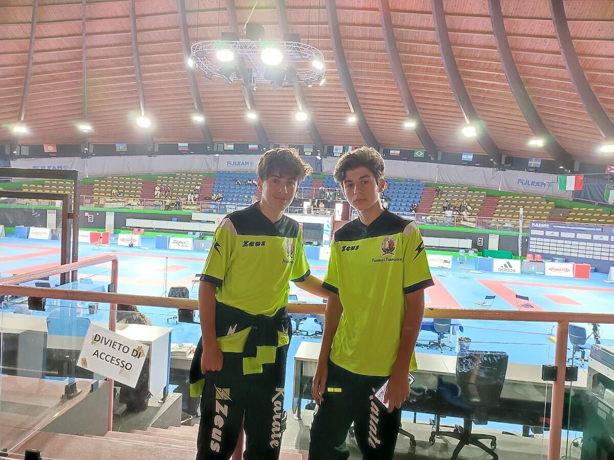 Ai campionati di Kumite Esordienti, presenti anche Panucci e Perri della Martial Kroton Ryu - 