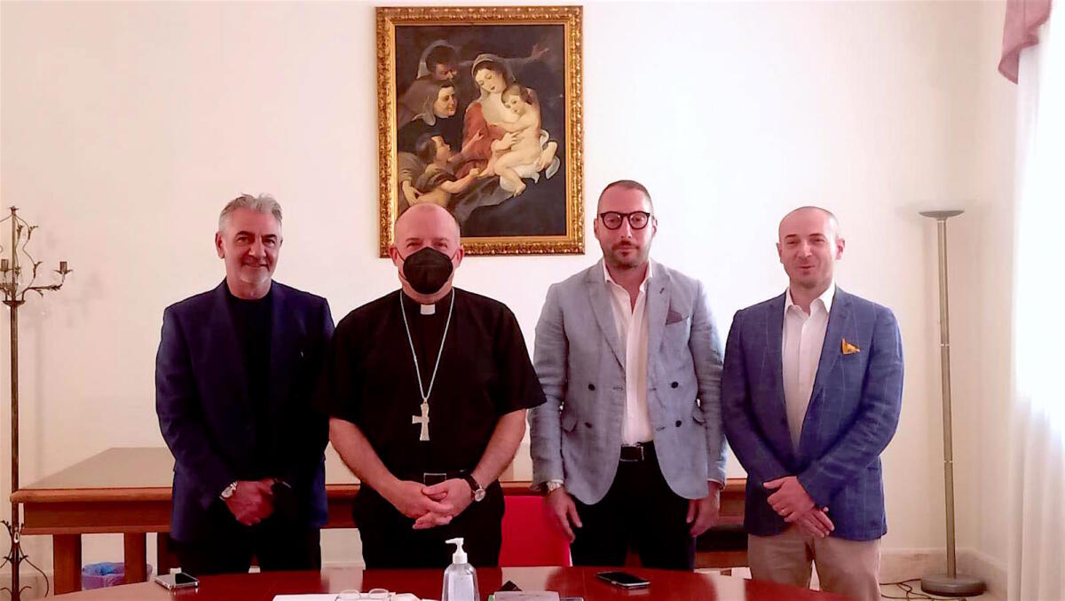 Fenimprese e Gianni Vrenna incontrano il Vescovo di Crotone per un percorso di condivisione - 