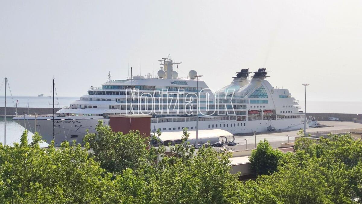 Crotone, anche la nave Seaburn Quest è arrivata in città - 