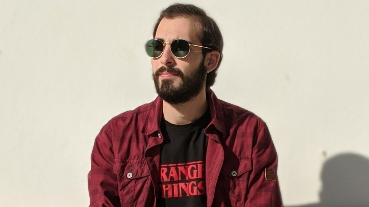 "Gente normale" è il nuovo brano del cantante crotonese Eliseo Chiarelli - 
