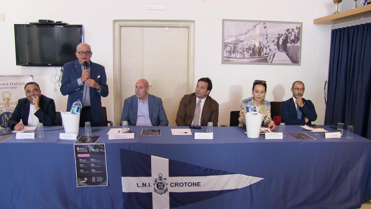 Verso il Nastro Tour, Crotone città del vento e del mare con il Giro D'Italia a Vela - 