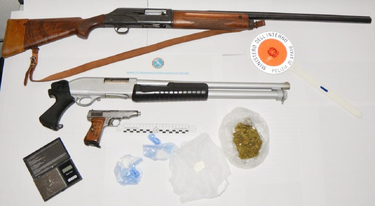 Operazione nel quartiere Acquabona: sequestrate armi e droga -