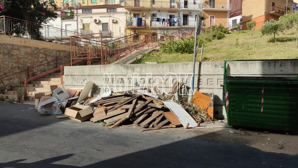 Crotone, ritornano i fuochi di Santa Lucia? Un degrado senza fine -