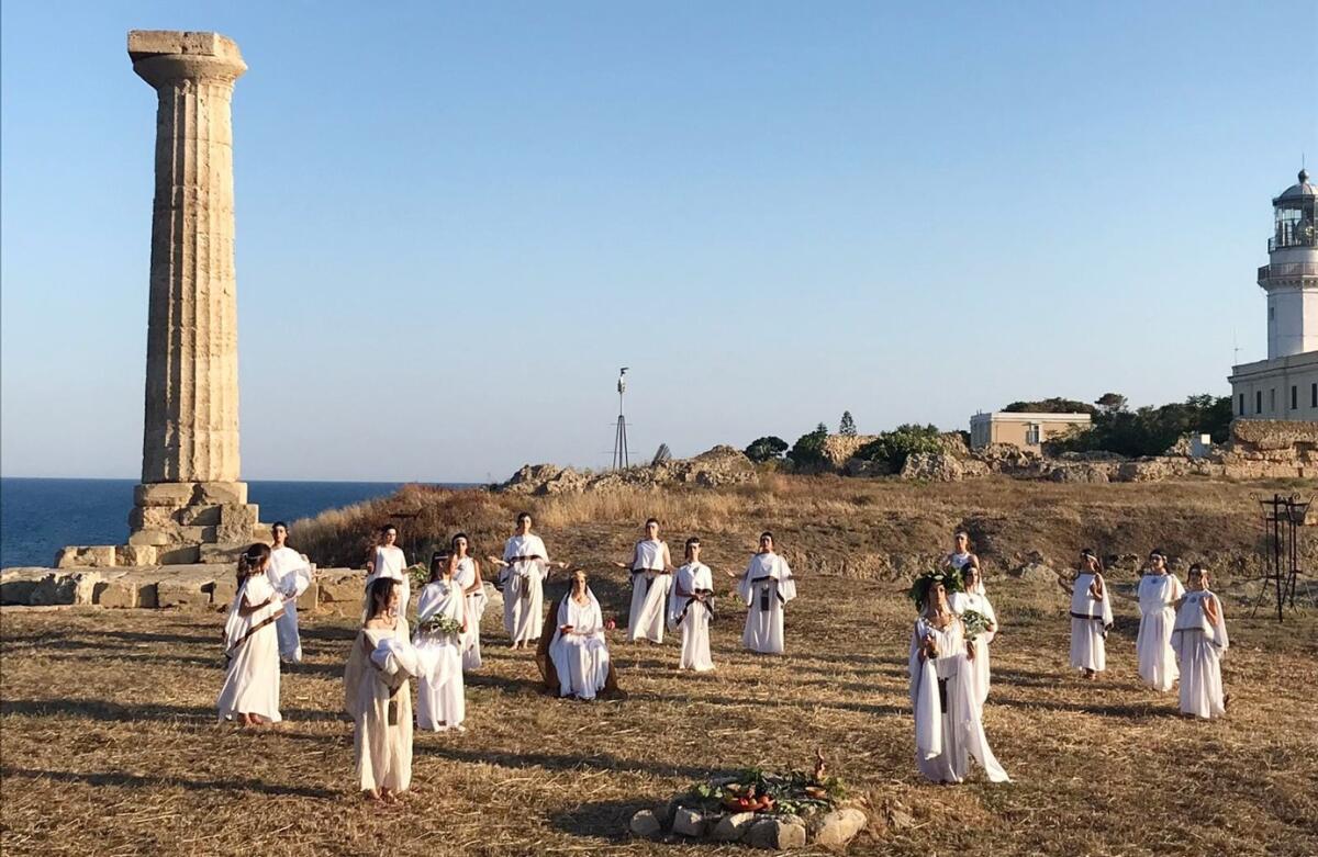 Il ritorno dell'Eroe Enea sul promontorio di Kroton - 