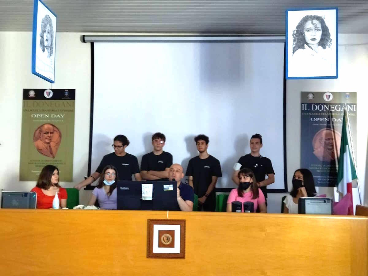 Da Crotone a Zagabria, l'esperienza dei ragazzi del Donegani all'Erasmus+ - 