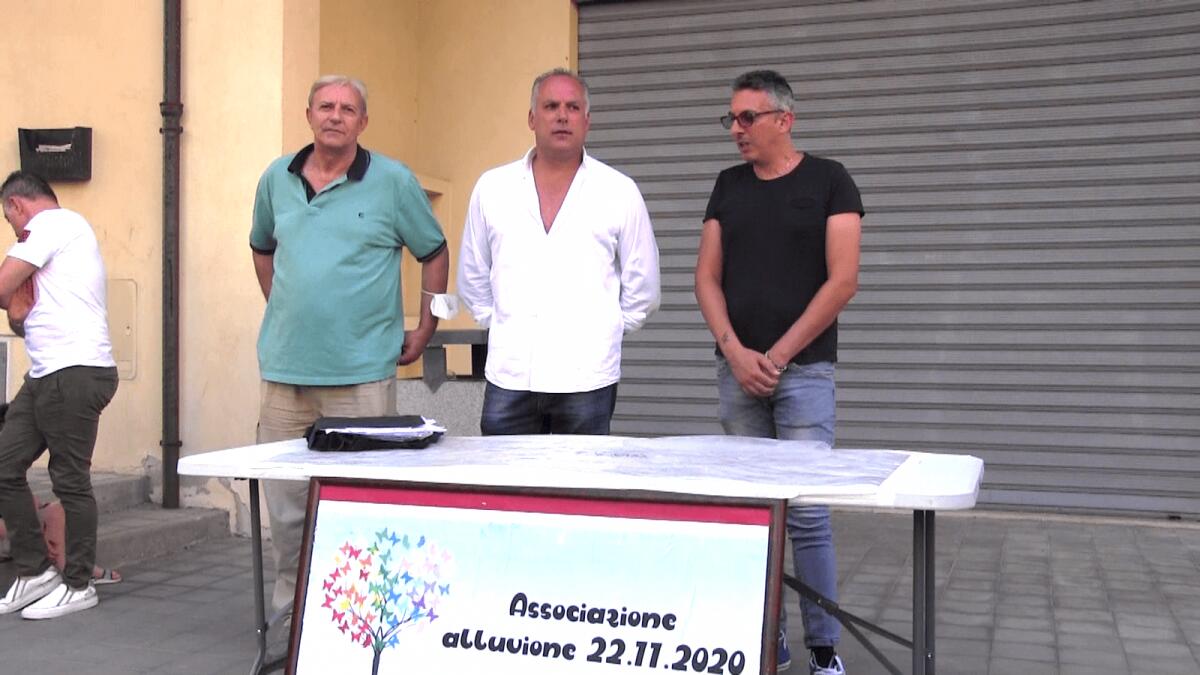 Crotone, attività e famiglie ancora in attesa dei ristori dell'alluvione: la denuncia dell'associazione - Da sinstra: Salvatore Garofalo, Massimo Pennestrì, Massimo Ciliberto