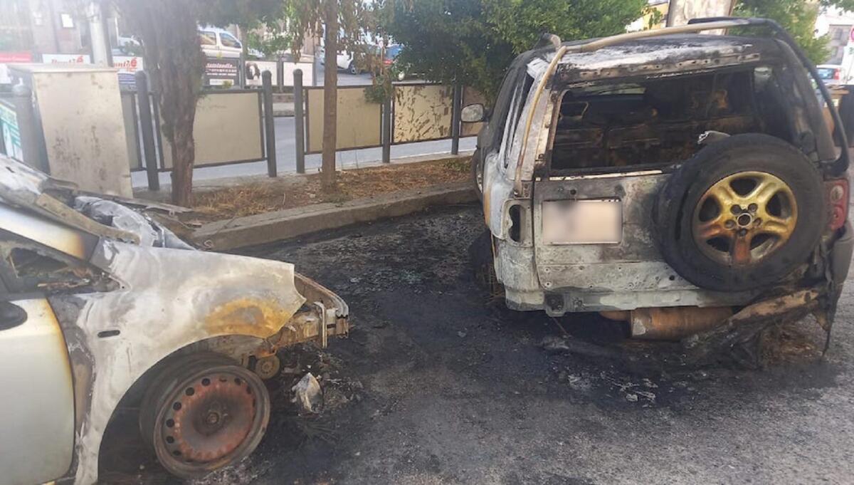 Atto intimidatorio a San Giovanni in Fiore (CS): bruciata l'auto di un consigliere comunale - 