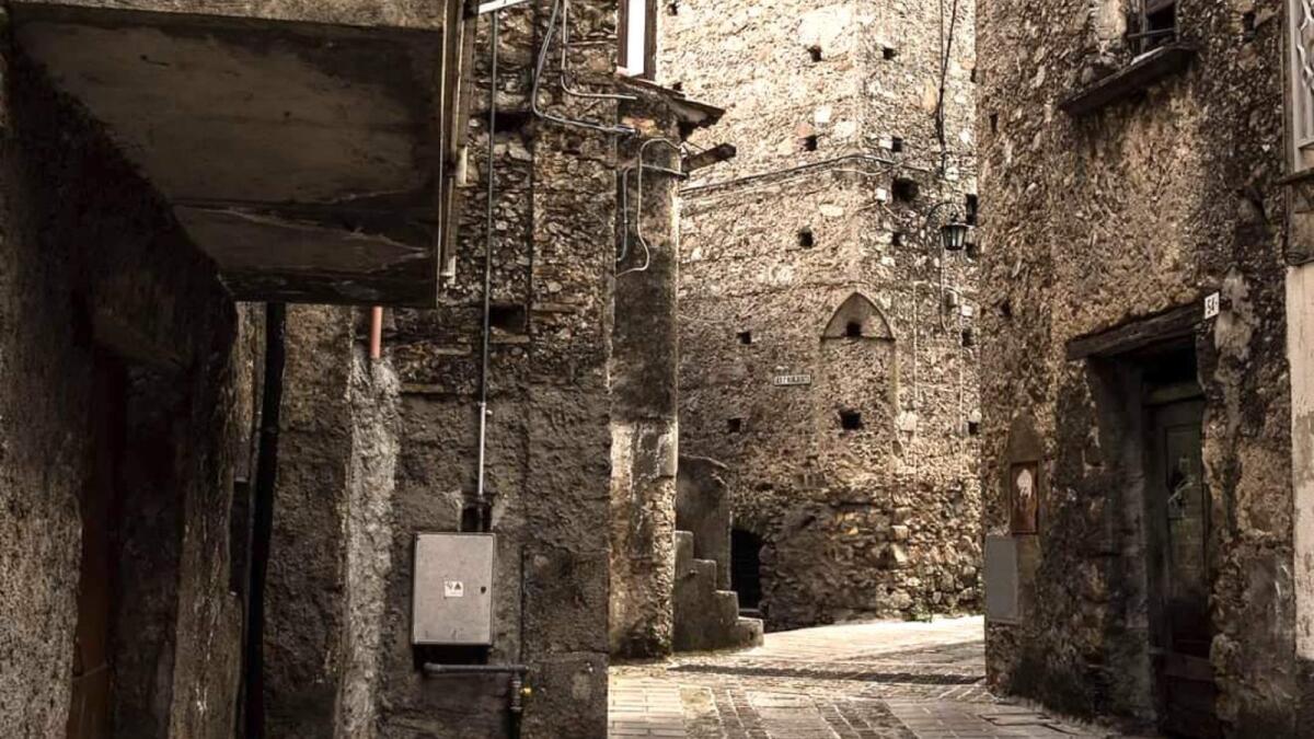 Cotronei si prepara al 1° festival della birra artigianale che si svolgerà nel centro storico - 