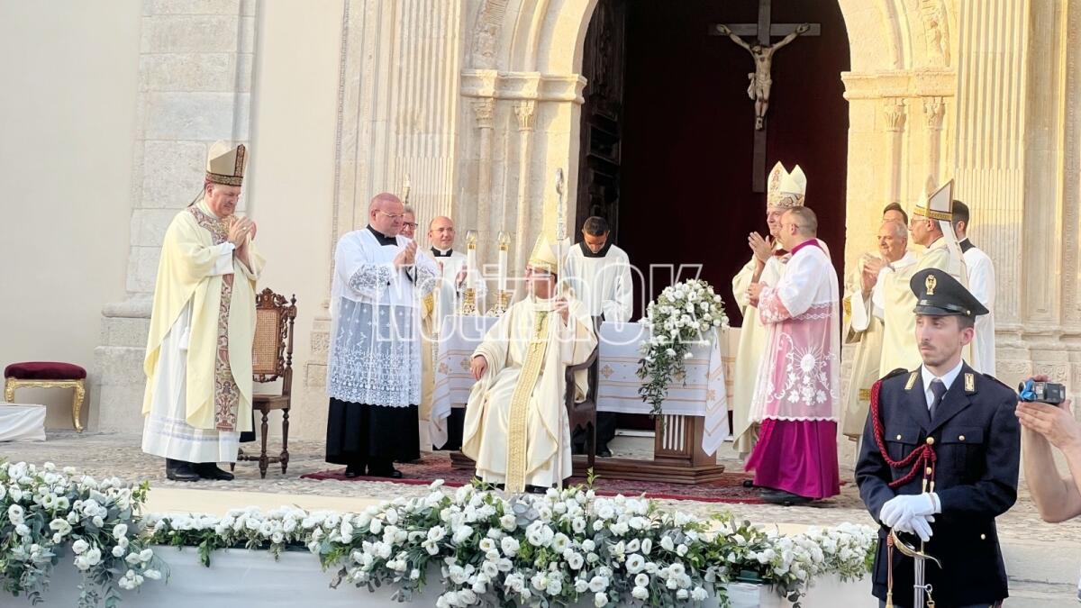 Da Santa Severina al Duomo di Crotone, la storia di fede e amore del Vescovo Serafino - 