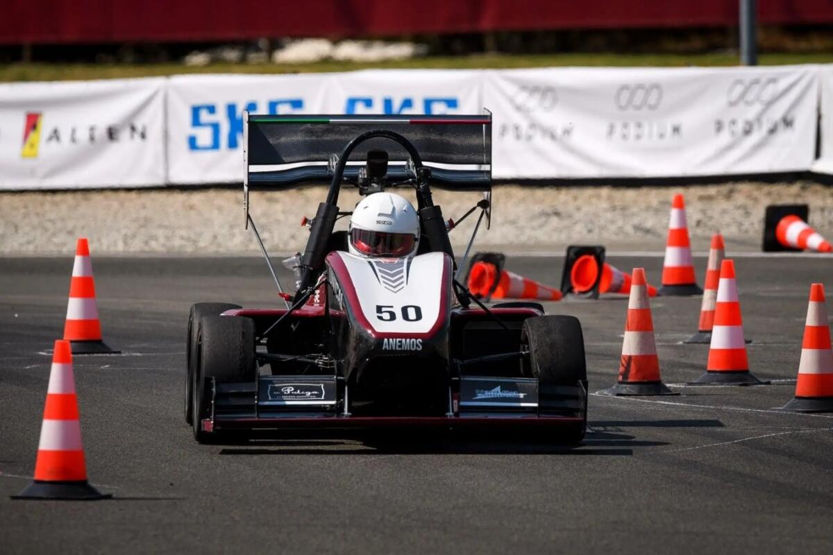 L’auto da corsa costruita all’Unical sul podio della Formula Sae - 
