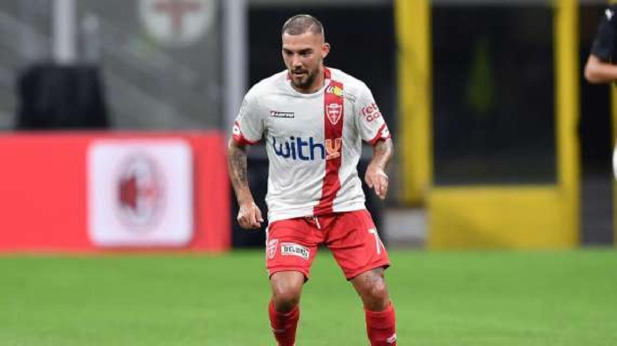 Crotone Calcio, si riparte da capitan Golemic e dal portiere Branduani - 