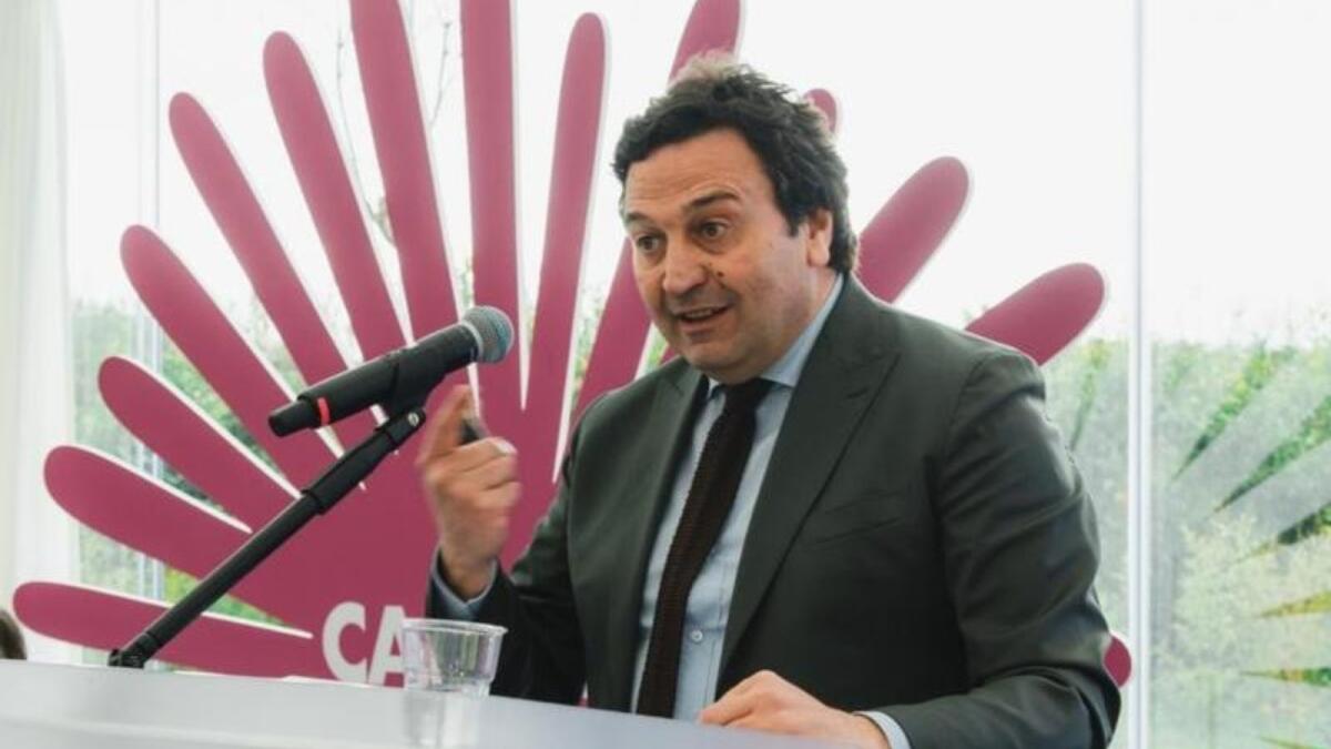 Calabria, nuovi bus che collegheranno gli Aeroporti con le località turistiche - 