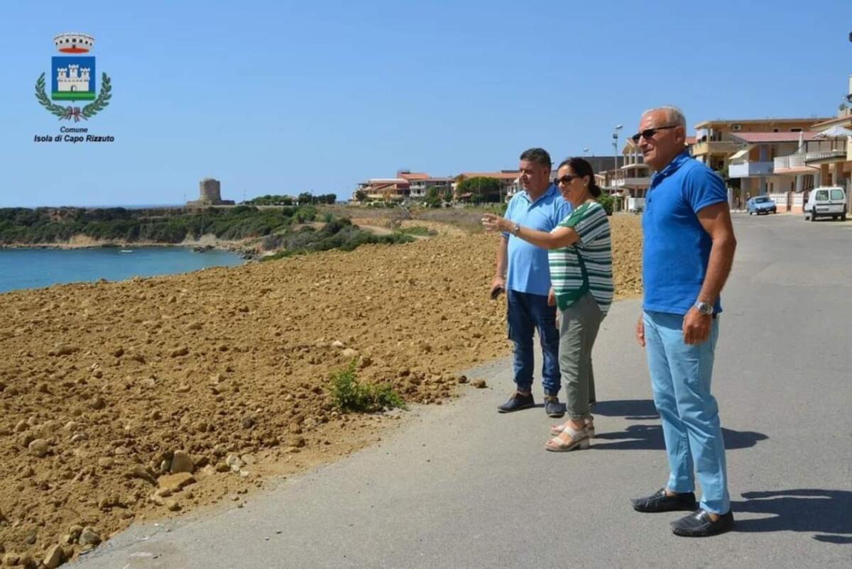 Isola di Capo Rizzuto, si lavora per un ritorno alla normalità - 