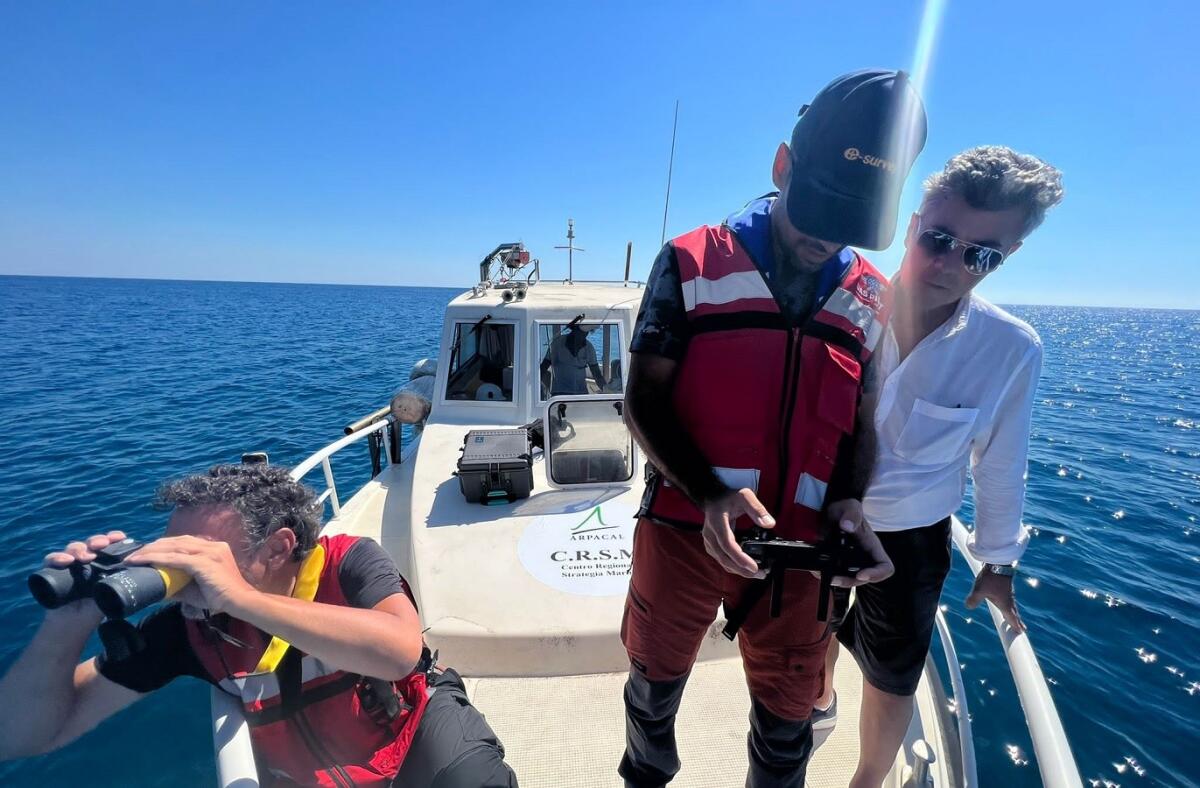 Mare pulito: battello speciale e droni per controllare 51 miglia del litorale tirrenico - 