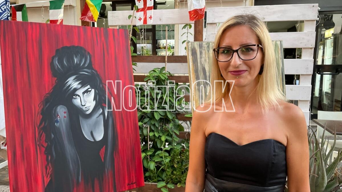 L'Effetto Specchio di Vittoria Lonetti: tra linee e colori l'arte al Vinilico - 