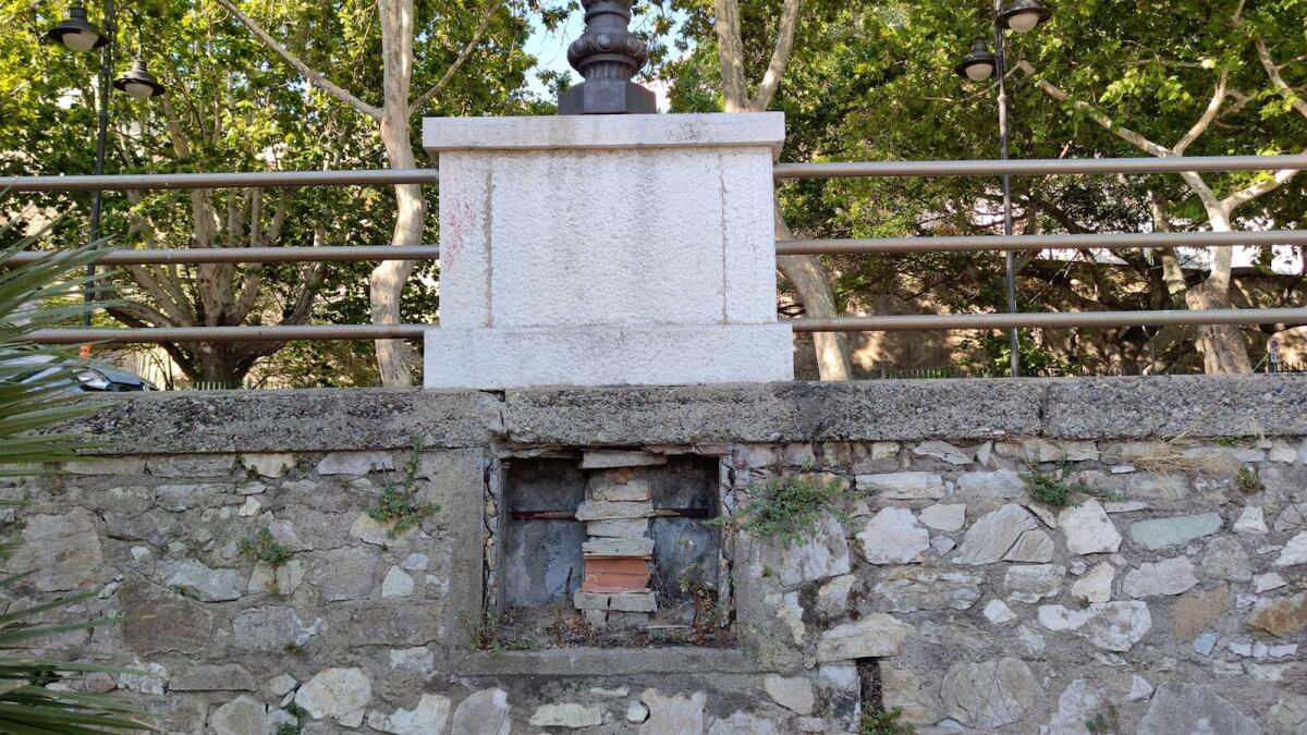 Crotone, strani avvistamenti in Via Miscello da Ripe - 