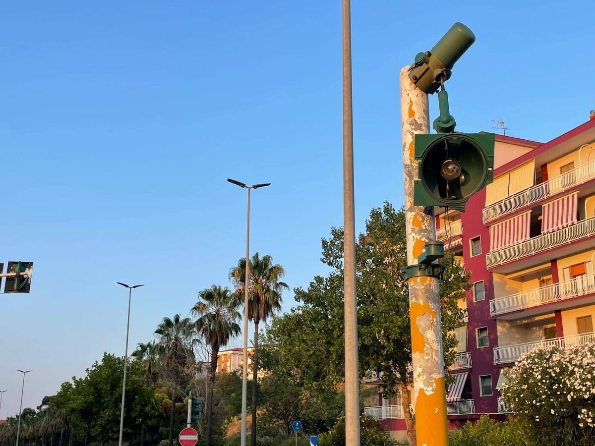 Crotone, non è una città per semafori - 