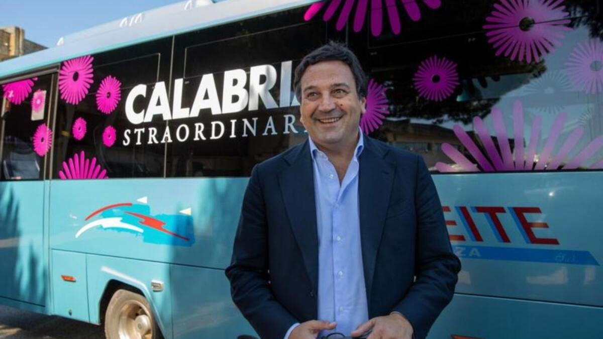 Trasporti, arrivano i bus griffati "Calabria Straordinaria" - 