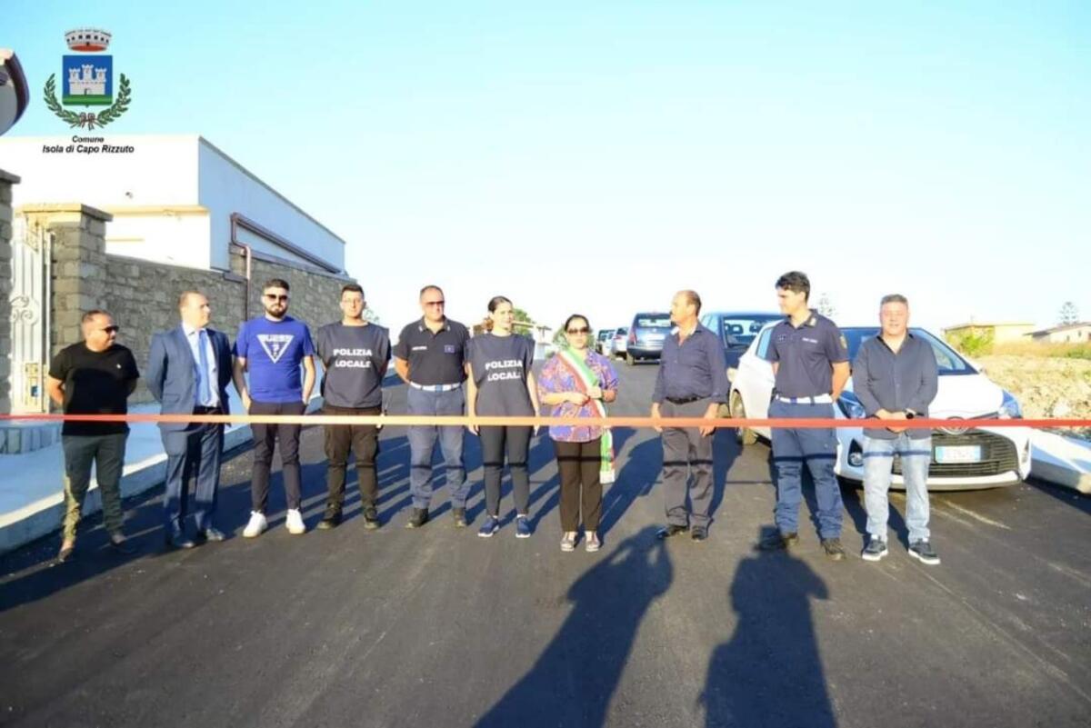 Isola di Capo Rizzuto, inaugurata una nuova strada a Capo Bianco - 