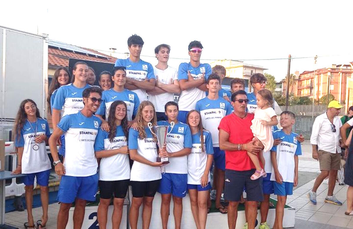 La Kroton Nuoto sale sul podio delle finali regionali per 56 volte - 