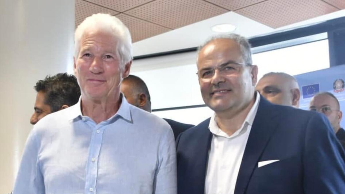 Richard Gere in Calabria: "Vedere dall'aereo queste colline e queste coste è meraviglioso" - 