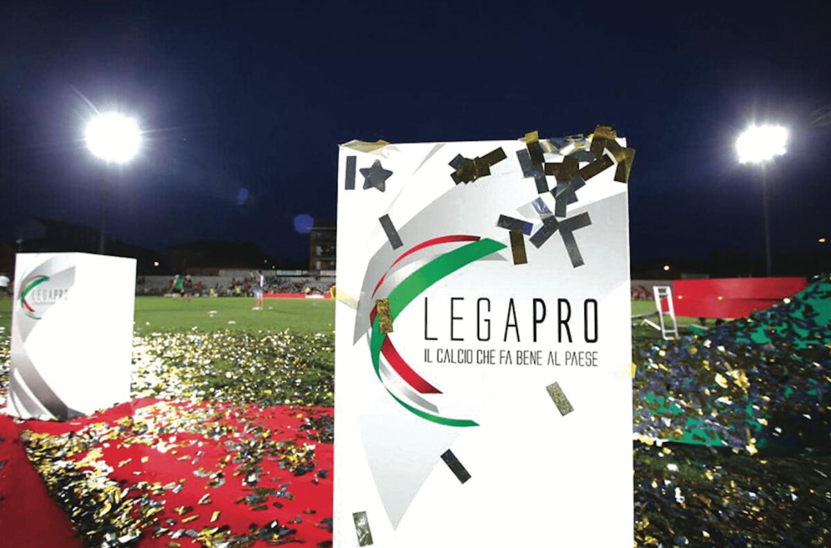 Serie C,  Escluse Teramo e Campobasso: ripescate Fermana e Torress - 