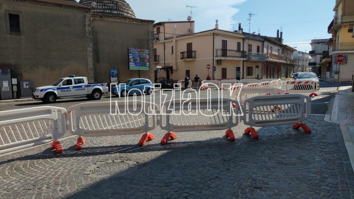 Isola di Capo Rizzuto, arriva Arisa: allestito il palco e un maxi schermo - 