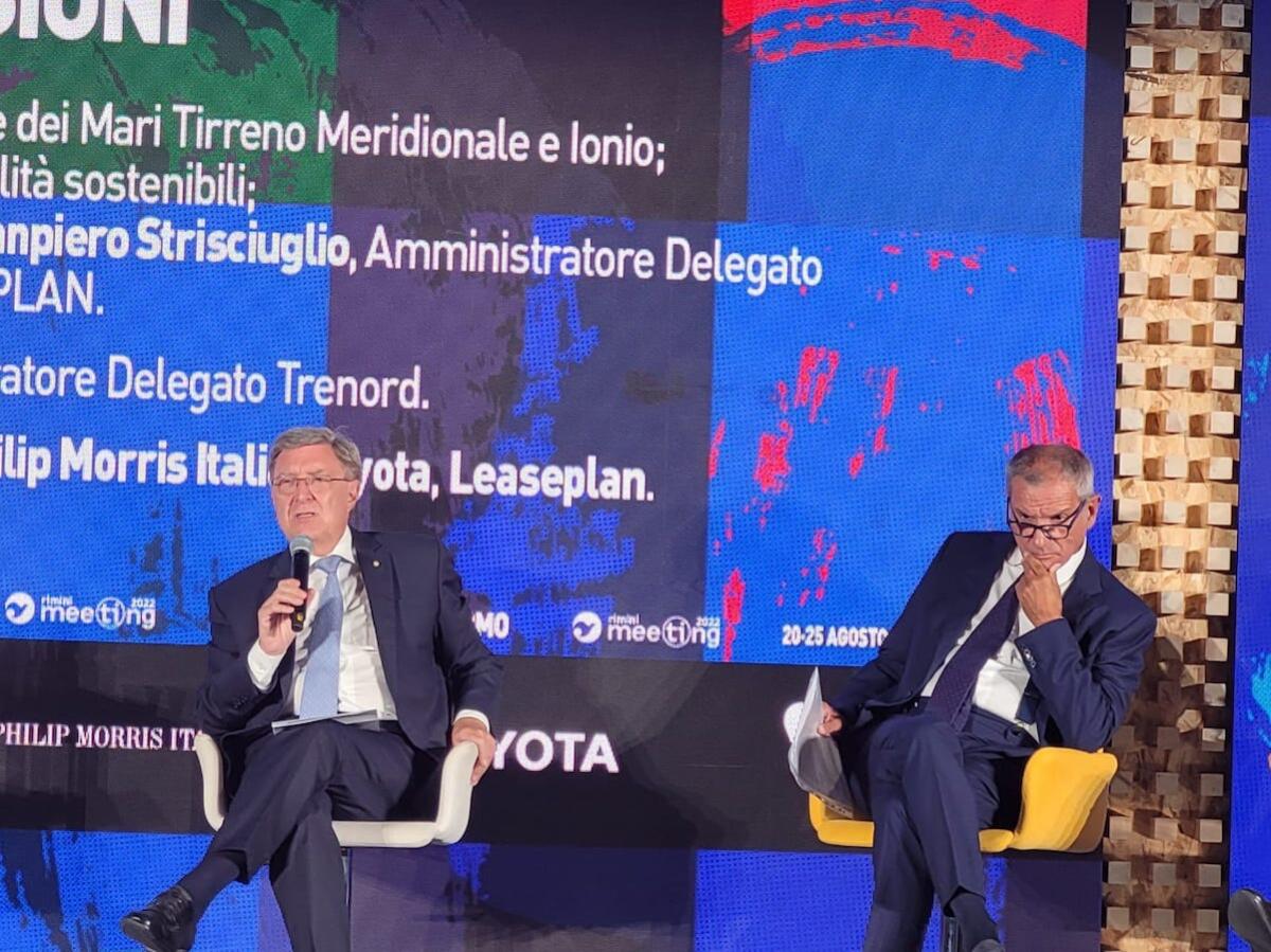 «I porti di Corigliano e Crotone possono diventare hub di parchi eolici off-shore» - 