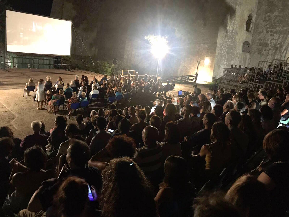 Sold-out alla Villa Comunale per il secondo appuntamento con Cinalci estate 2022 - 