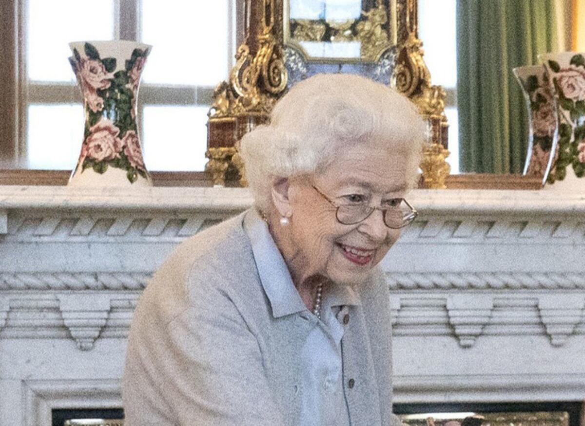 È morta la regina Elisabetta: Carlo è il nuovo re - 