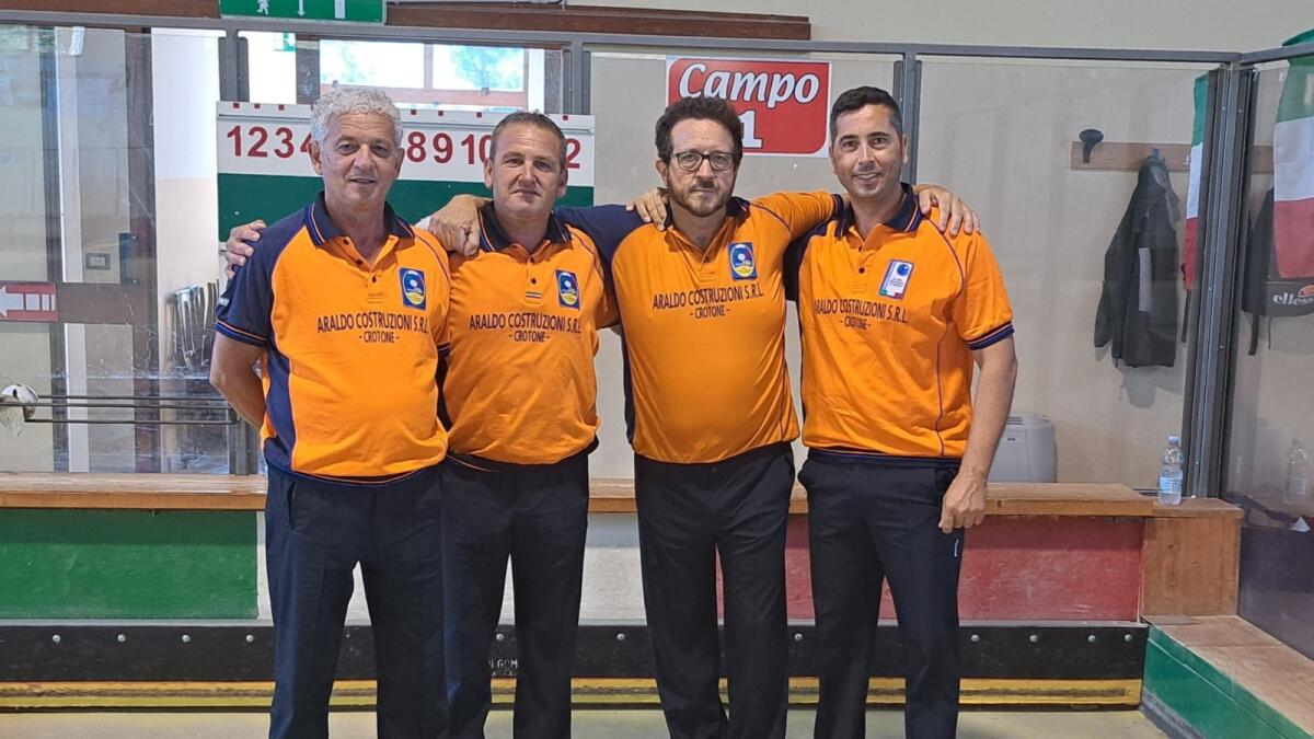 Bocce, a Crotone da mezza Italia per ricordare Fortunato Candigliota e Salvatore Parise - 