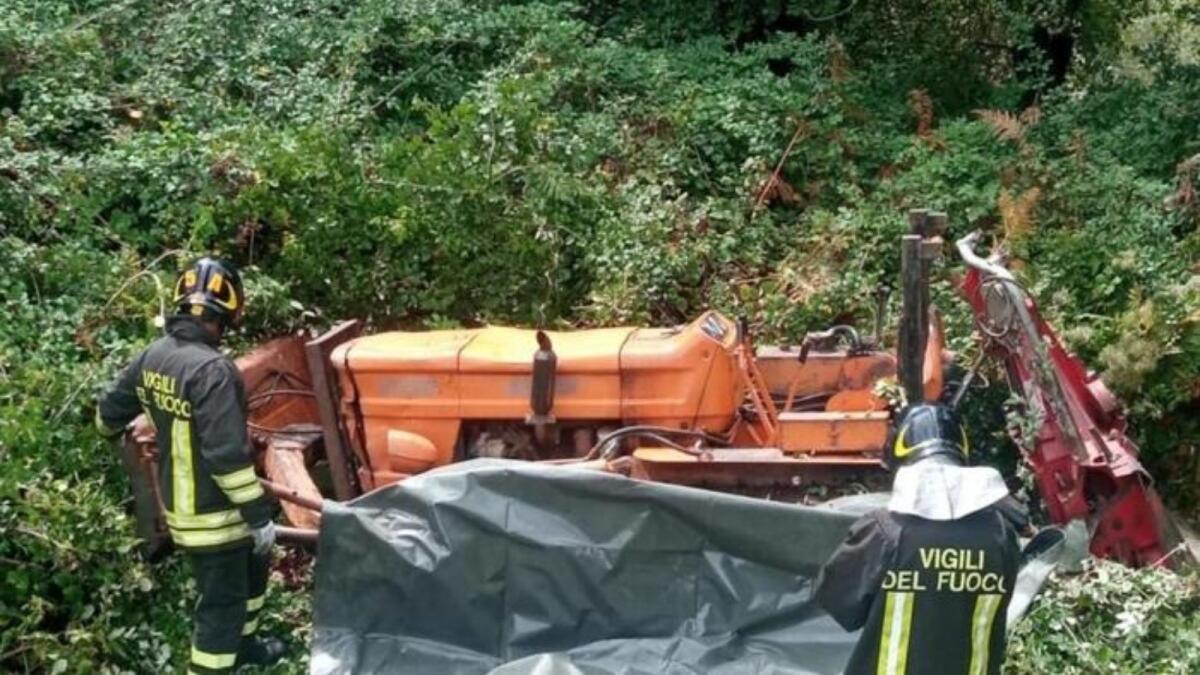Tragedia nel cosentino: viene schiacciato dal trattore, morto 42enne - 