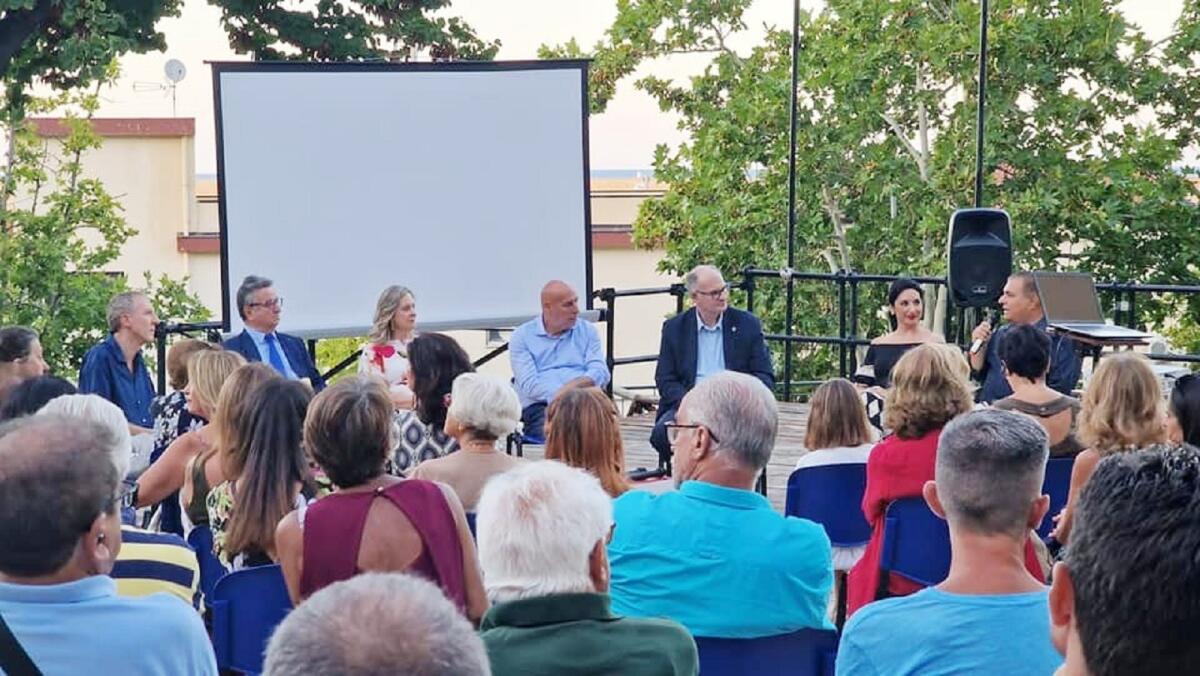 Crotone - Al via le serate dedicate a Scaramuzza, il sindaco: "Presto apriremo il Teatro" - 