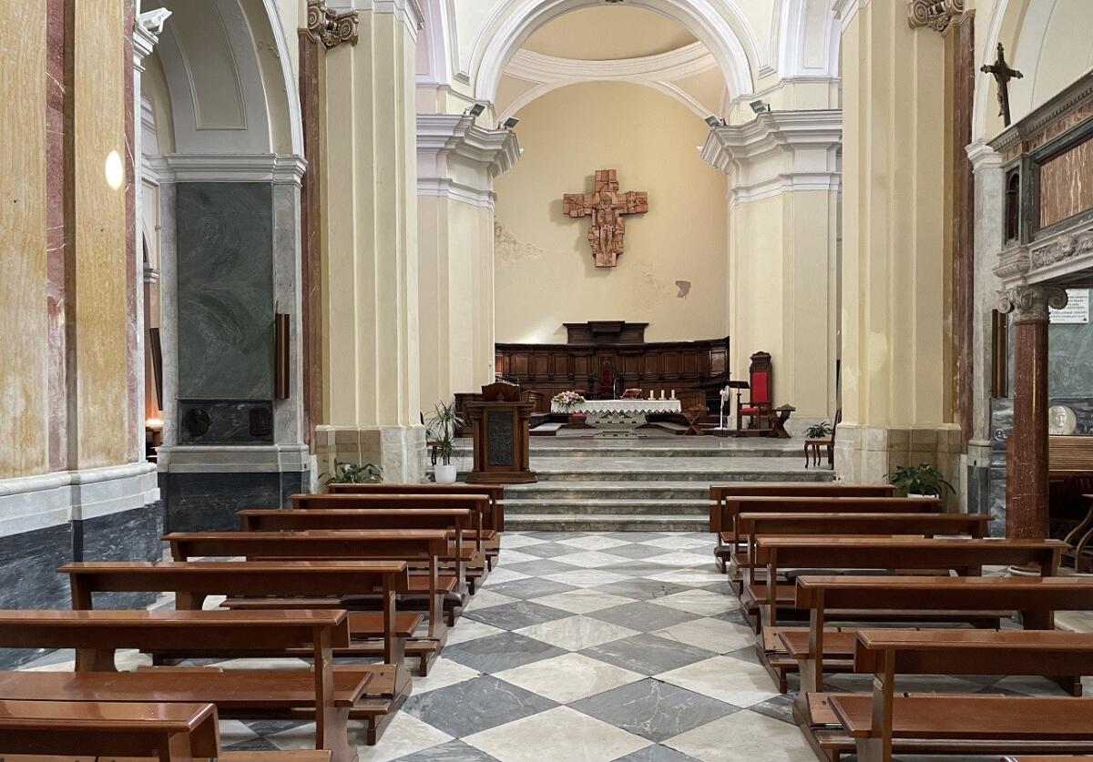 Crotone, lavori in corso al Duomo: cambia la sede delle Celebrazioni - 