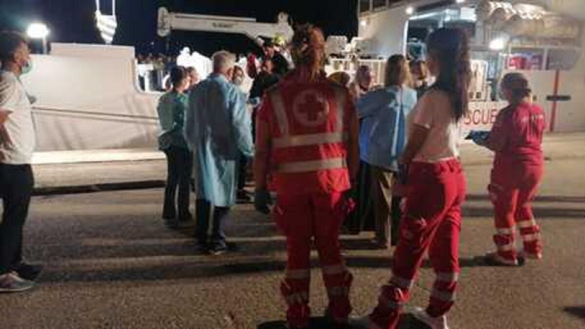 Crotone, altro sbarco sul porto: è il cinquantaseiesimo - 
