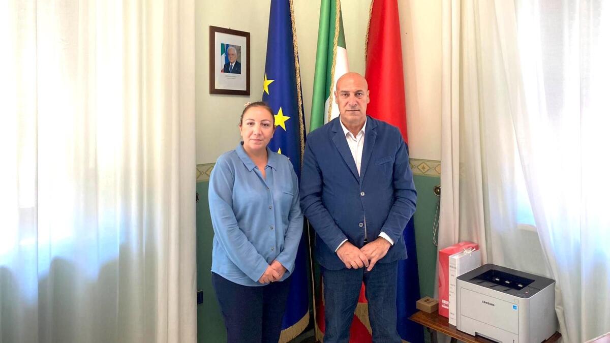Crotone, il primo cittadino incontra la portavoce del forum Terzo Settore - 