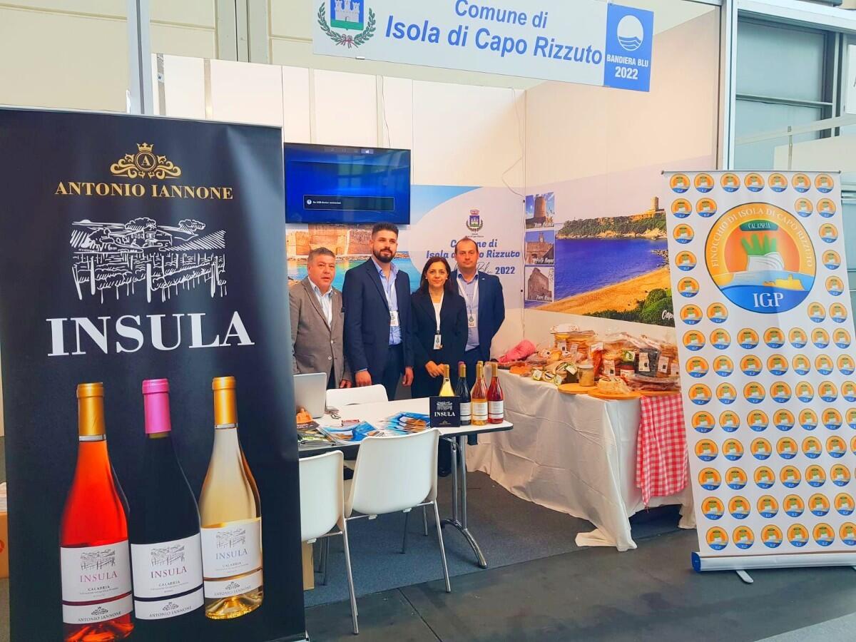 Isola di Capo Rizzuto mette in vetrina i suoi prodotti alla Fiera del Turismo di Rimini - 