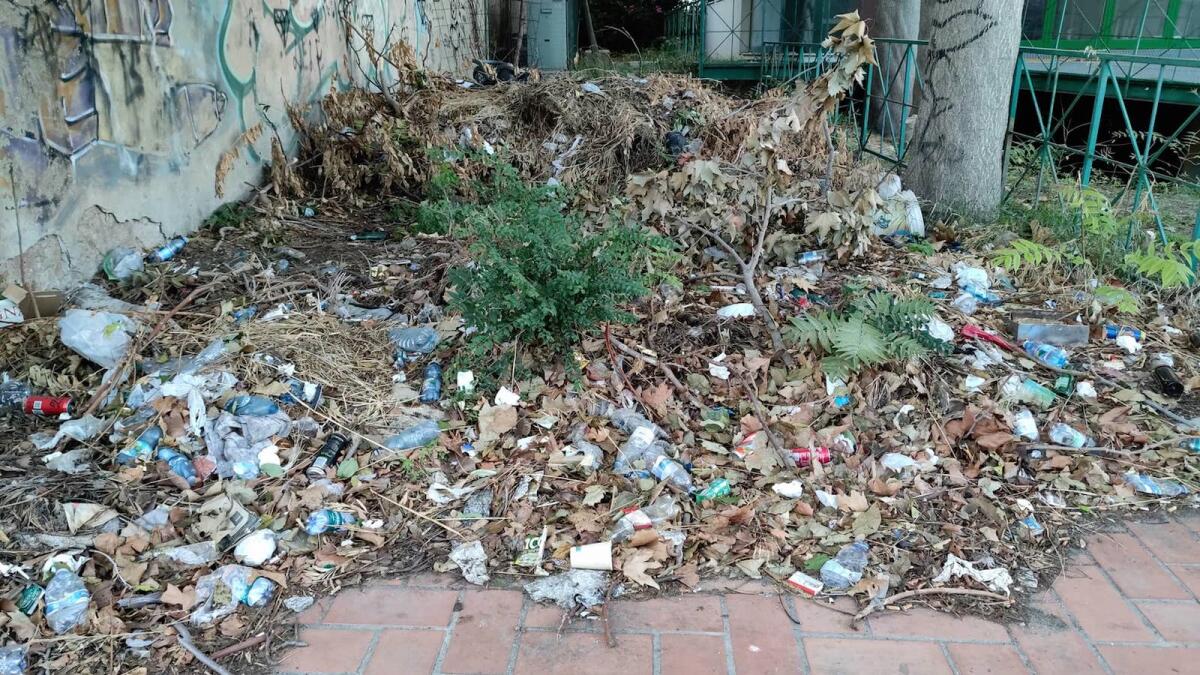Crotone, pulizia e decoro: un lavoro fatto a metà -