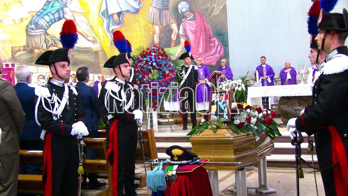 (VIDEO) L'ultimo saluto a Gabriele Mambor in una Chiesa gremita: «Un uomo capace di ascoltare» - 