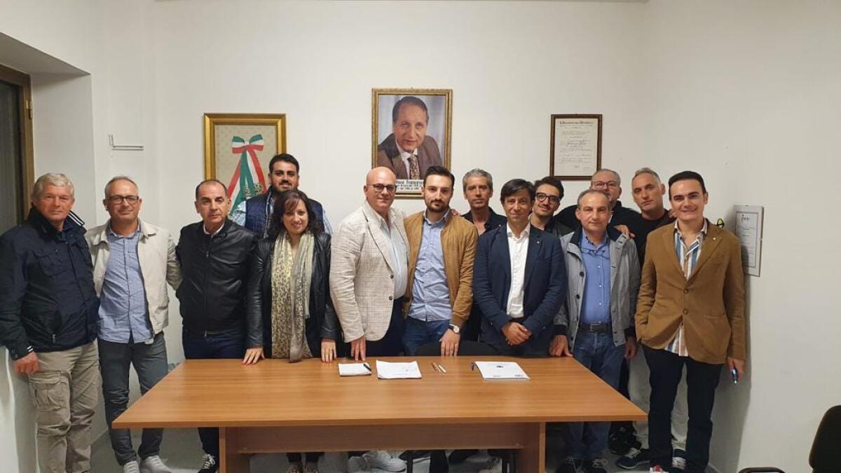Giuseppe Scandale confermato Presidente della Delegazione di Cutro di Confcommercio Calabria Centrale - 
