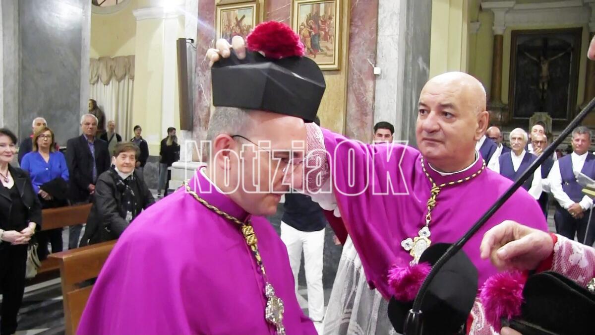 La processione ha concluso la festa di San Dionigi, il parroco: "Coinvolti per il bene della comunità" - 