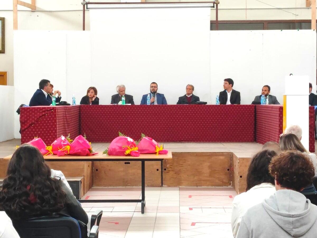 Petilia Policastro, Conversazioni in Casa Rodano: presentato il testo di Ierardi - 