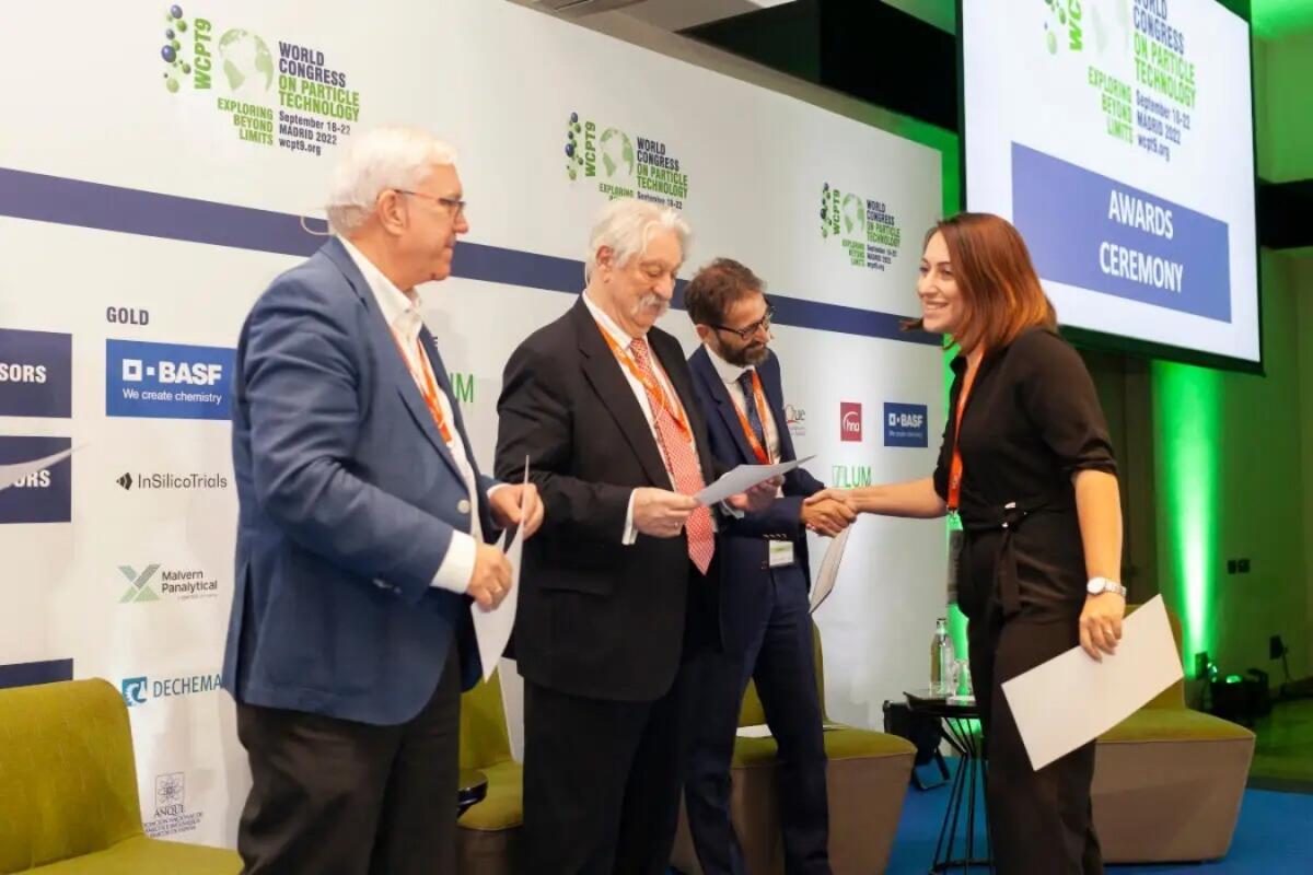 Giovane ricercatrice Unical premiata al congresso mondiale sulle tecnologie particellari -