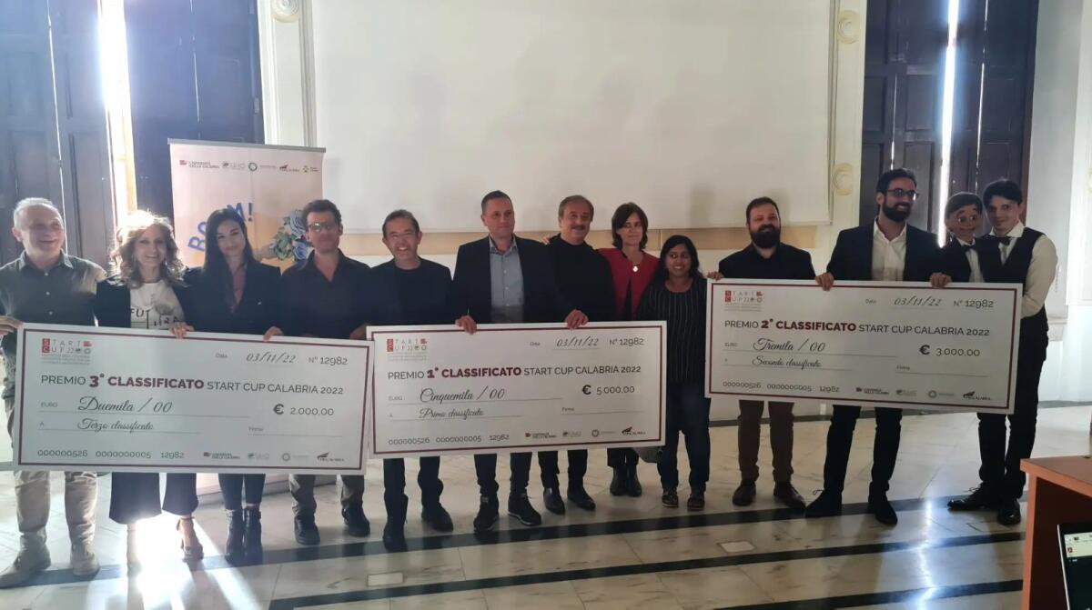 Start Cup Calabria 2022: vince il progetto di Turbina Eolica innovativa dello spin-off Unical Powergrab -