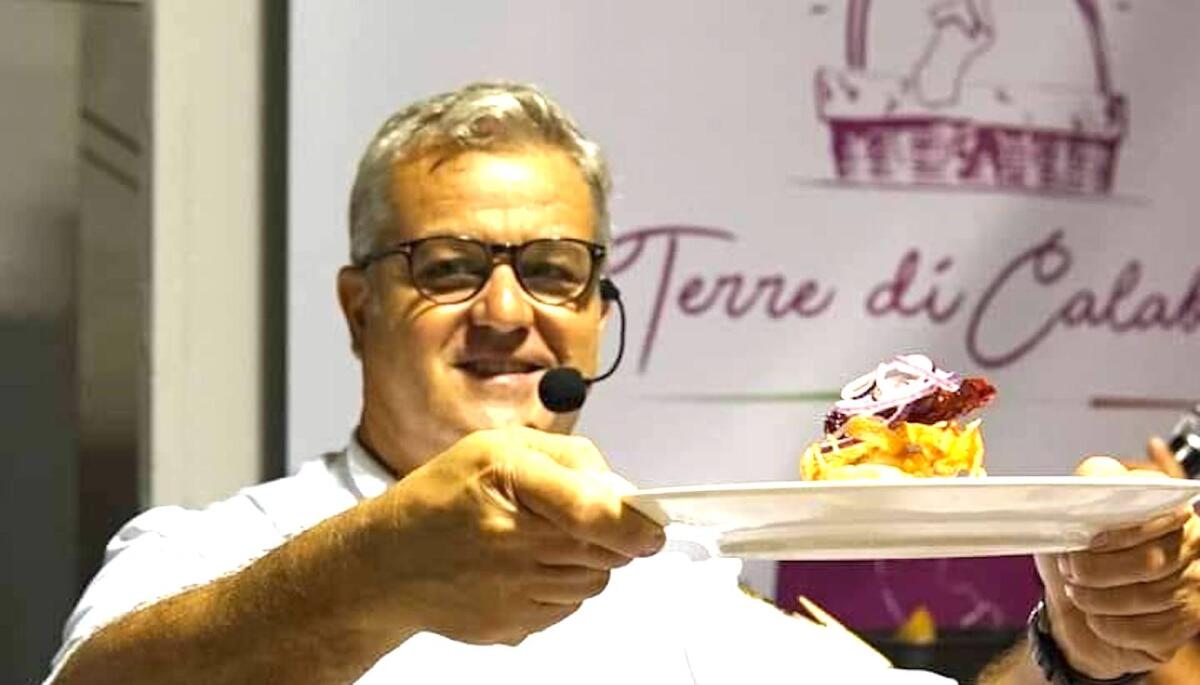 Nella settimana della Cucina Italiana trionfa lo Chef crotonese Salvatore Murano - 